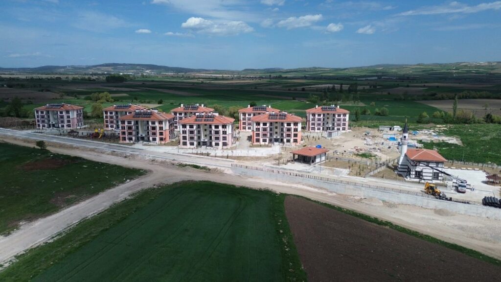 Eskişehir İnönü TOKİ 126 Konut 2 Ticaret Merkezi 1 Cami Yapım İşi