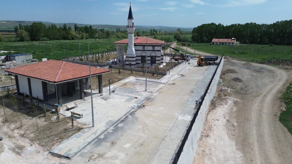 Eskişehir İnönü TOKİ 126 Konut 2 Ticaret Merkezi 1 Cami Yapım İşi