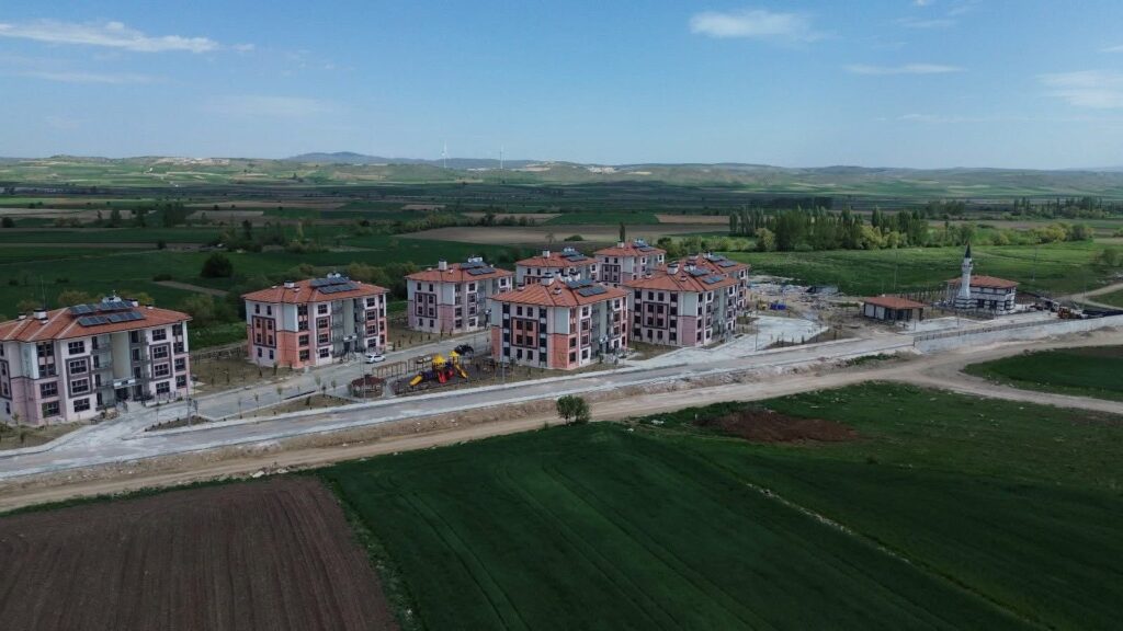 Eskişehir İnönü TOKİ 126 Konut 2 Ticaret Merkezi 1 Cami Yapım İşi